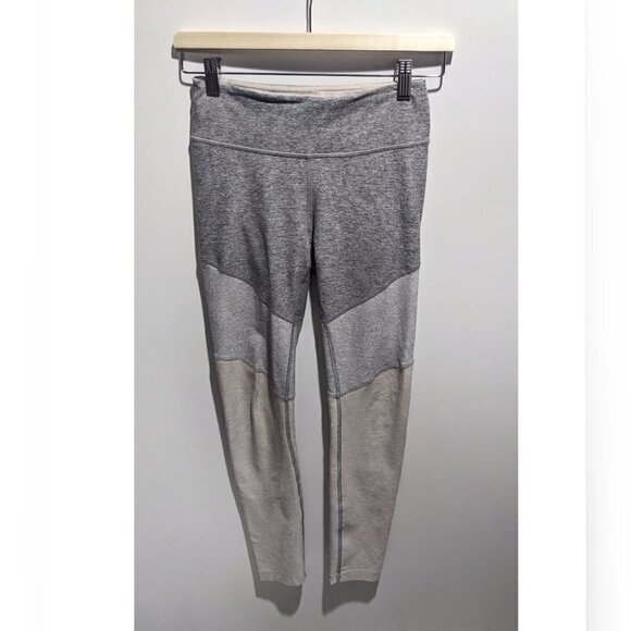 OUTDOOR Voices | Springs 7/8 Legging in Graphite/Ash/Dove - Picture 3 of 10